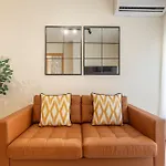 Claret I By Ele Apartments